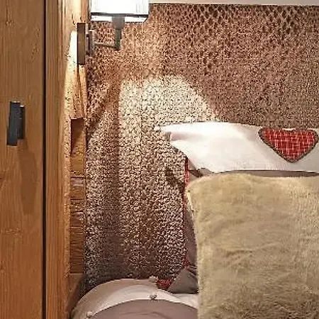 Four Bedrooms Chalet Located In The Very Peaceful Area 샬레 *